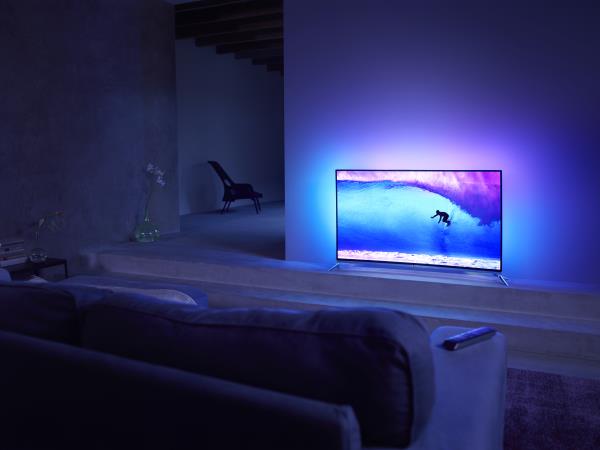 Philips 2015: 8700 Curved Ultra HD Series with Android TV